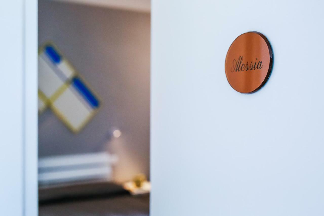 B&B Warmup Grosseto - Parcheggio Incluso Nella Corte Interna Ngoại thất bức ảnh
